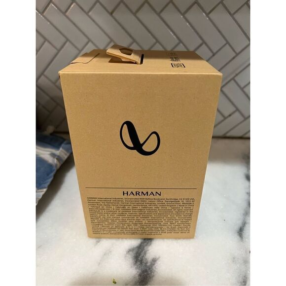 Harmann Infinity Lab Instant Station Wireless Stand Docking Station Pd 30W New - Picture 2 of 4